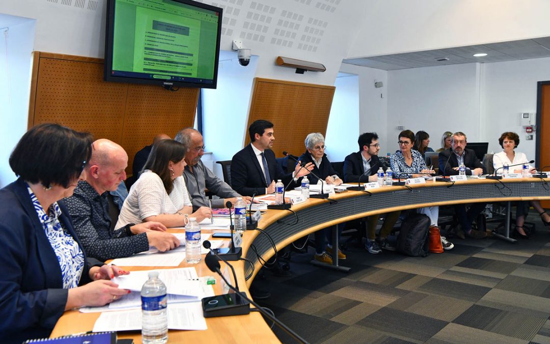 LE CONSEIL MUNICIPAL