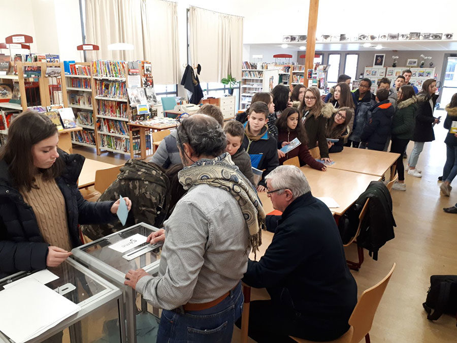 Affluence aux urnes du Conseil Municipal de Jeunes