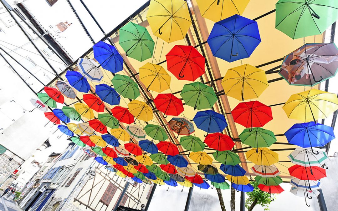 Les parapluies de l&rsquo;été aurillacois