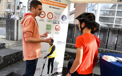 Sensibilisation aux trottinettes électriques par le service Jeunesse