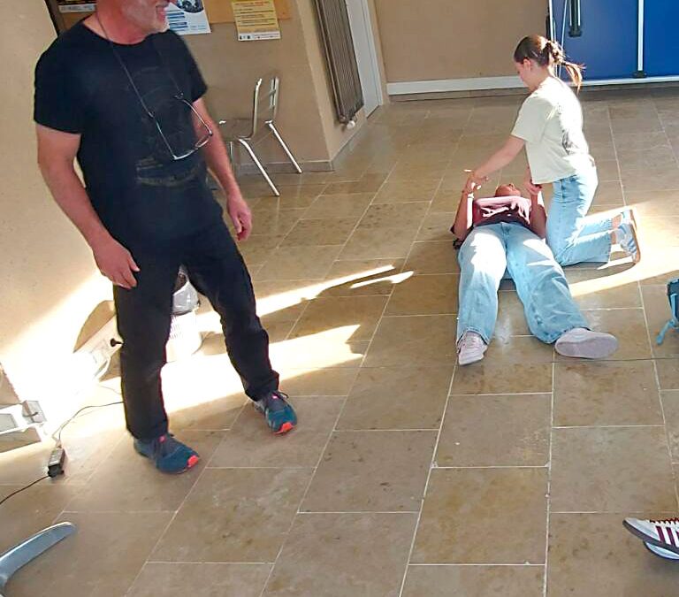 Sensibilisation aux gestes de premiers secours auprès des jeunes élus du CMEJ